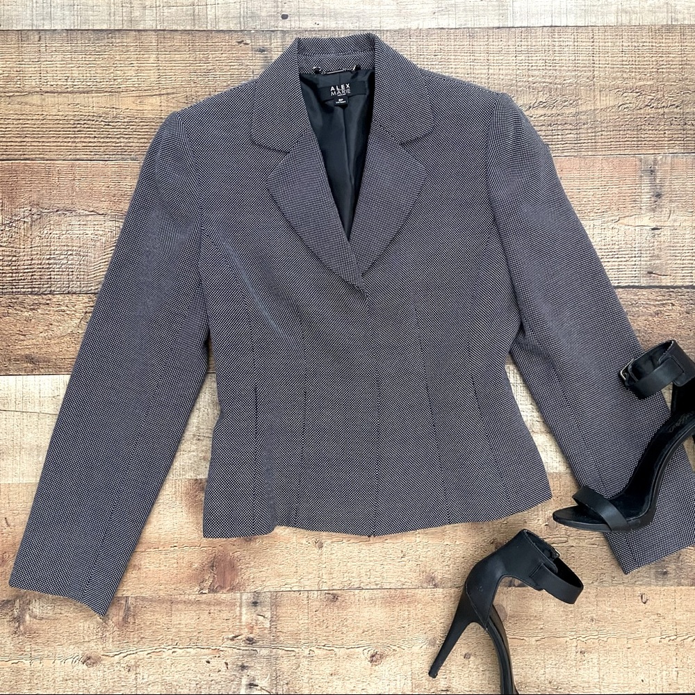 Belted Gray Blazer (Tiny Micro-Dot Pattern) - So … - image 8